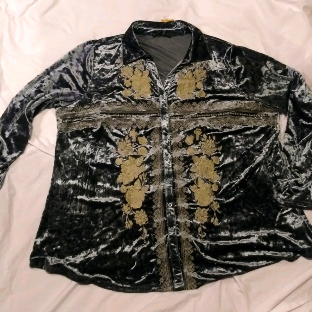 Andree by Unit Sz 1x Blue Velvet Embroidered